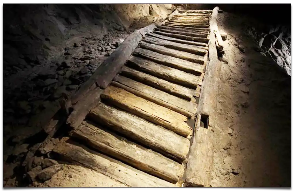 najstarsze drewniane schody